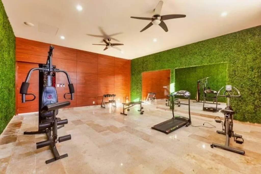 Spacious 3 Bed Penthouse With Rooftop And Gym Tulum Meksika